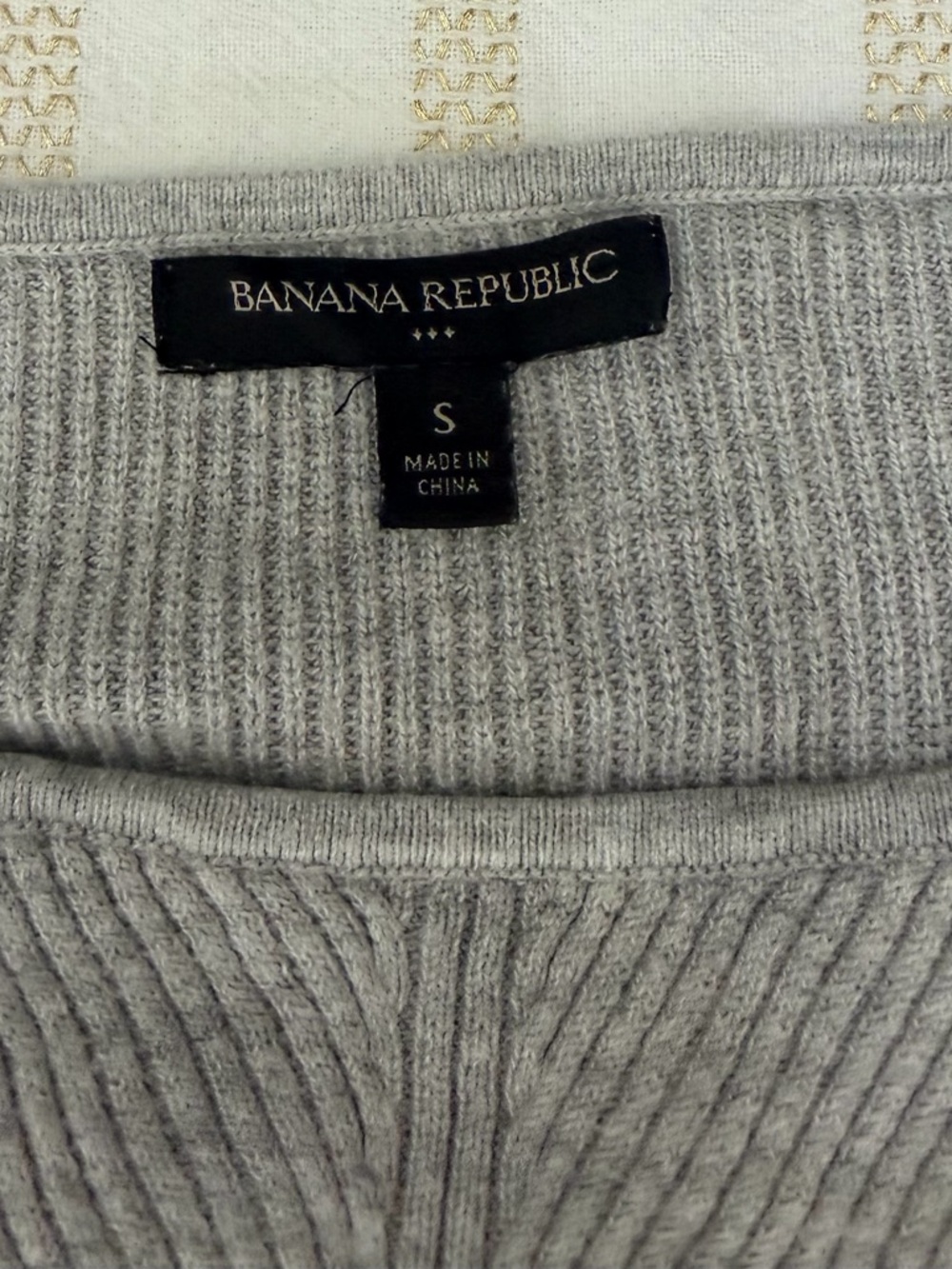 Banana Republic Ribbed Knit Sweater Gray Crew Neck Lightweight Size S - Picture 6 of 7